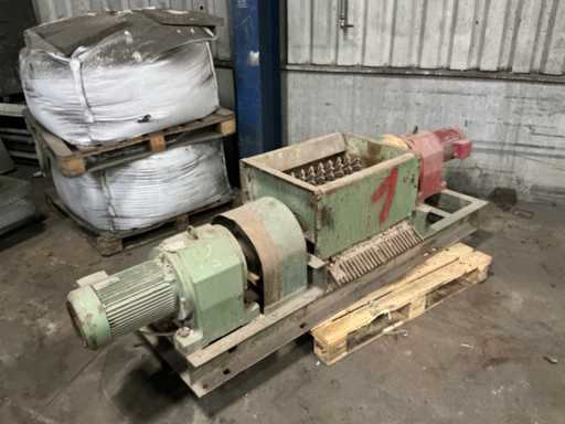 Handle - 1986 - WMS 365A - Klei-kluitenbreker/grondverkleiner