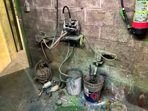 Binks DS200 Paint Sprayer