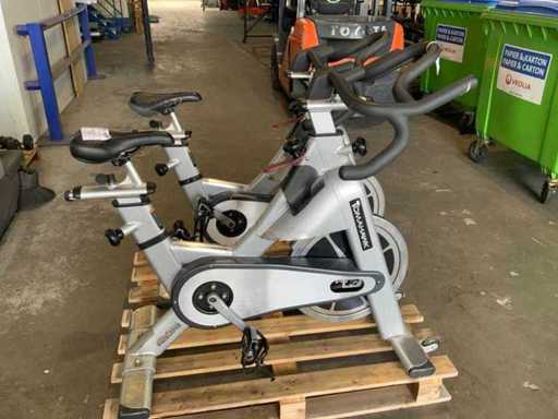 Tomahawk S bike 2 stuks Spinningbike
