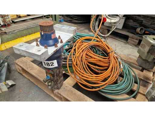 SIEMENS 1FK6040-6AK71-1AGO Servomotor