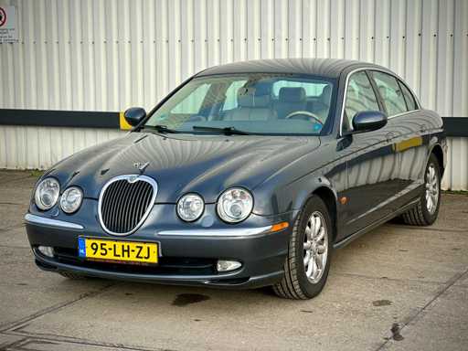 Jaguar S-type 2.5 V6 Executive Automaat, 95-LH-ZJ