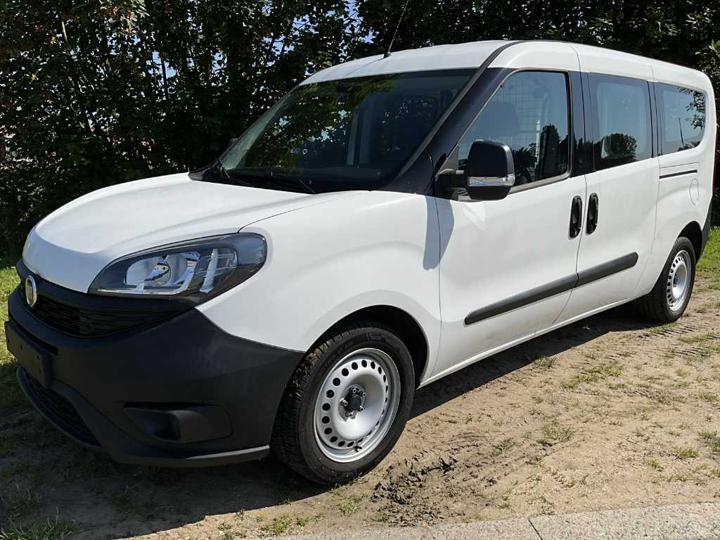 Fiat Doblo Maxi light cargo - 2018 *23000km & approved*