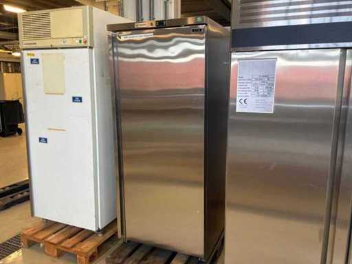 GGMGASTRO KSS600SRN Fridge freezer