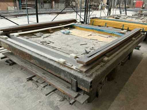 Schwermetallrahmen mit Form (2x)