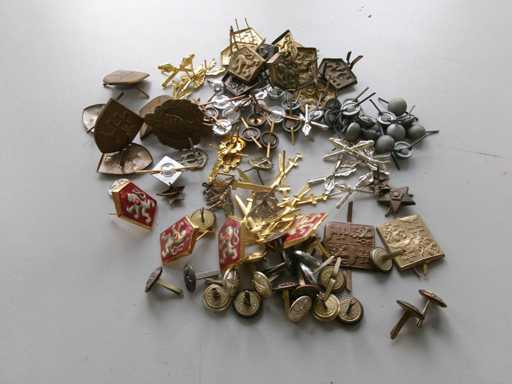 CZ/SK Metallabzeichen Mix, gebraucht + neuwertig (Meier) (100x)