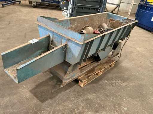 Vibrating Feeder
