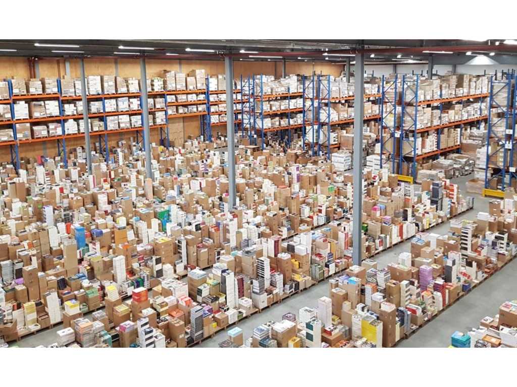 Return goods and overstock: televisions, wall shelves, sunglasses, sanitary facilities, fitness, shelf brackets, windshield wipers