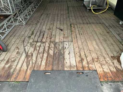 Decking floor 75m2