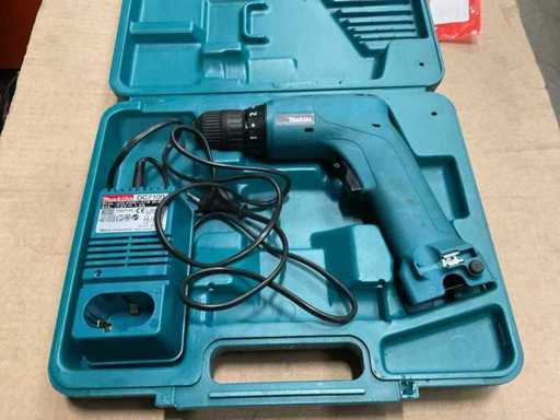 Perceuse Makita 6019D