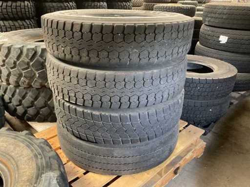 Different tires (4x)