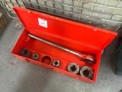 Machine à filetage manuelle Ridgid 12-8