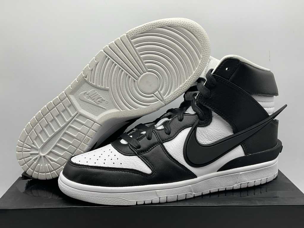 Nike Dunk High Ambush Black White Sneakers 42