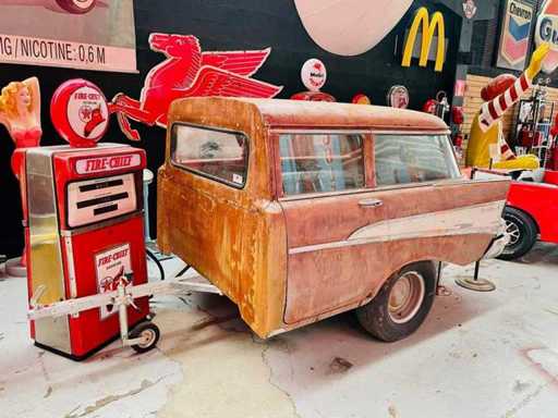 trailer of a real 1957 Bel Air easel - Various