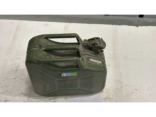 Gasoline jerry can