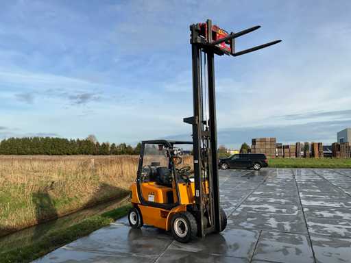 Clark CMP-20L Gabelstapler