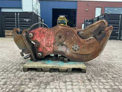 NPK G18 Concrete Pulverizer