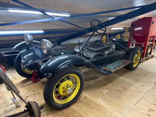 Mașină clasică A-Ford sport coupe din 1930