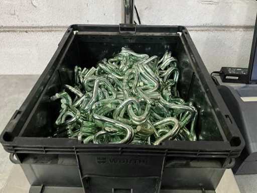 14.37 kg Spitshaak in stapelbare bak