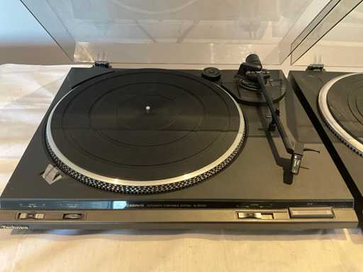 Gramofon Technics Quartz (3x)