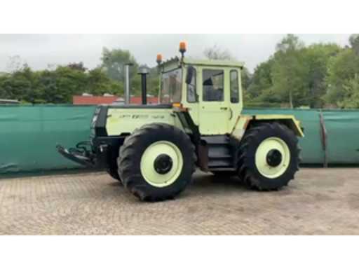 eaffe420-adde-48bd-9282-5312b0e17cc8.mp4