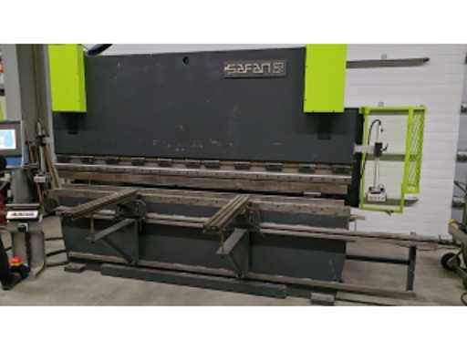 9e4708c8-3110-4dc9-a18e-1b04cb15dcff.mp4