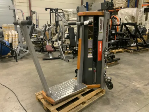 Startrac Human Sport Quad/Hamstring Krachtstation