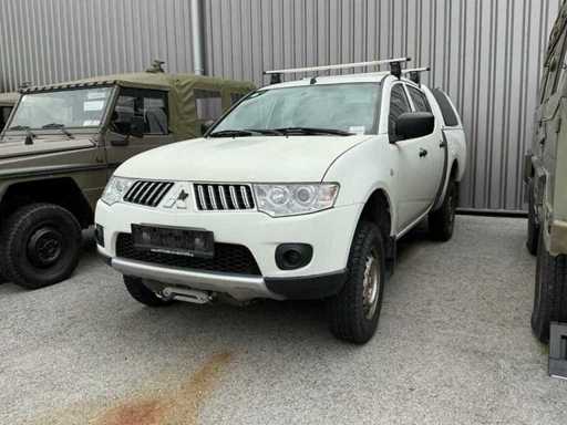 2013 Mitsubishi L200