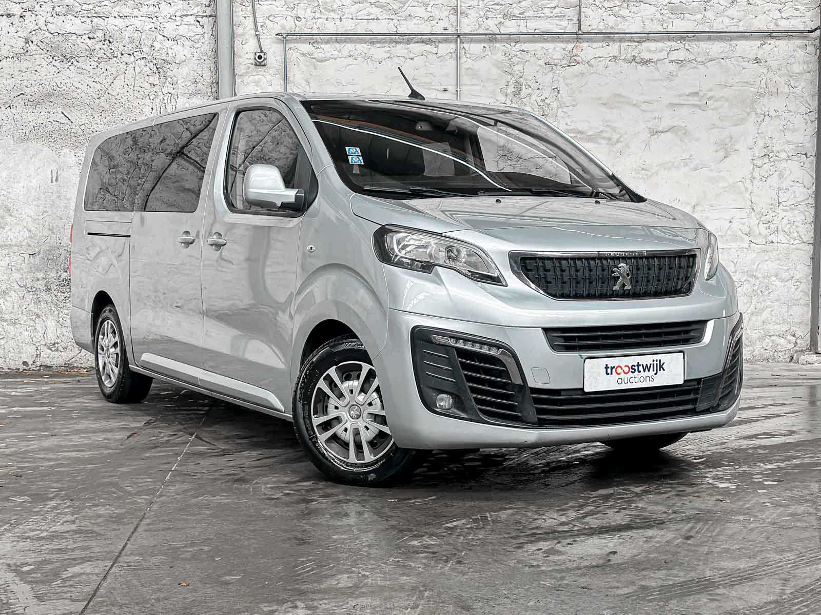 Peugeot Expert Traveller 1.5 9-Sitzer 120 PS 2019