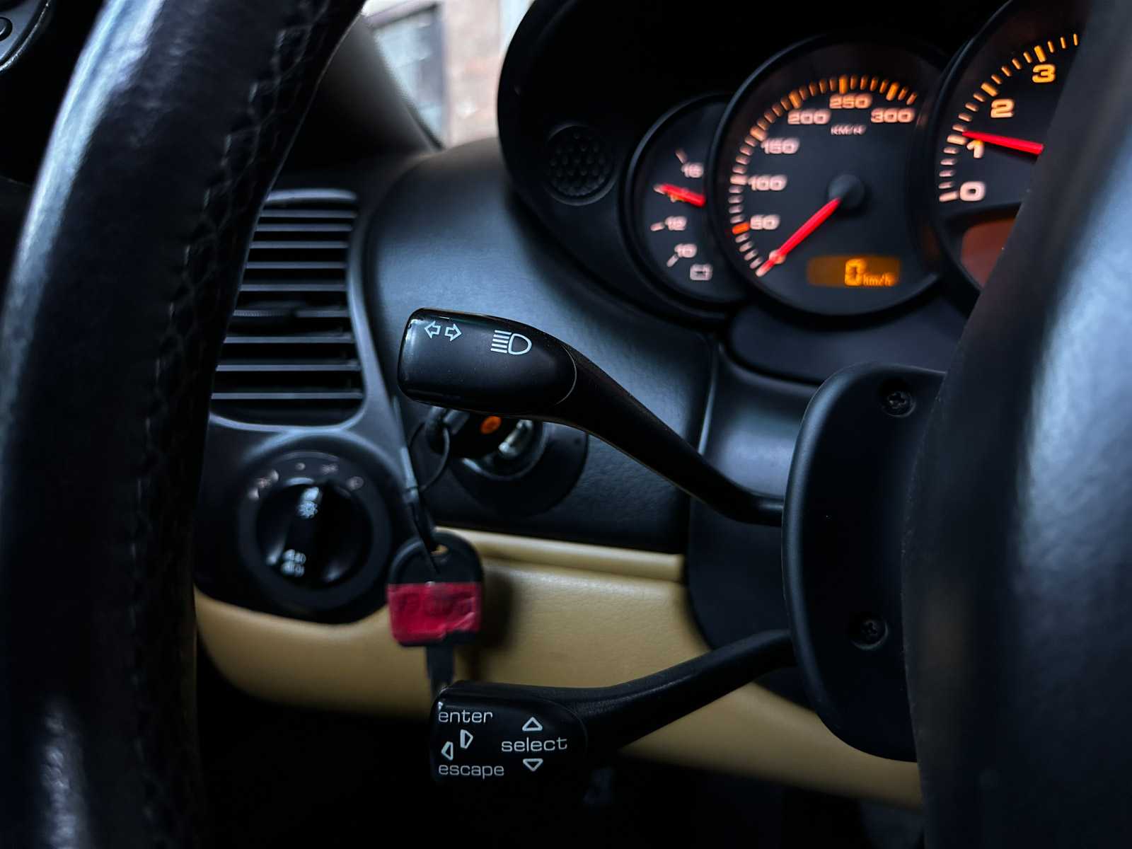 Porsche 911 Carrera Cabriolet 3.6 996 320pk 2004 HANDGESCHAKELD -Youngtimer-