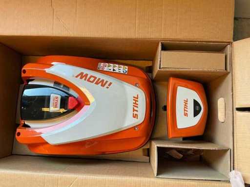 Stihl RMI 422.2 P Robotic lawnmower