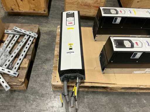 Convertisseur de fréquence ABB ACS880