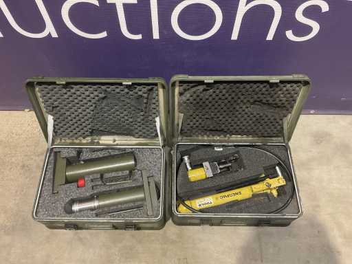 Enerpac RC102 Hydraulic Hand Pump with Auger