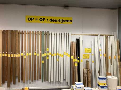 Deurlijsten, plinten en balusters