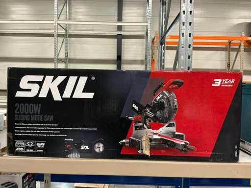 Skil 2000W Schiebegehrungssäge
