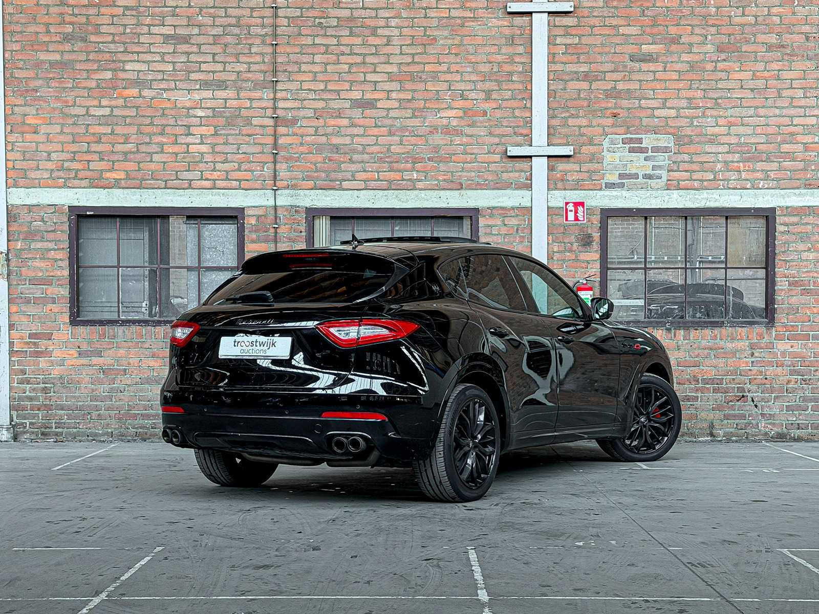 Maserati Levante 3.0 V6 AWD GranLusso 349pk 2019, T-075-PR