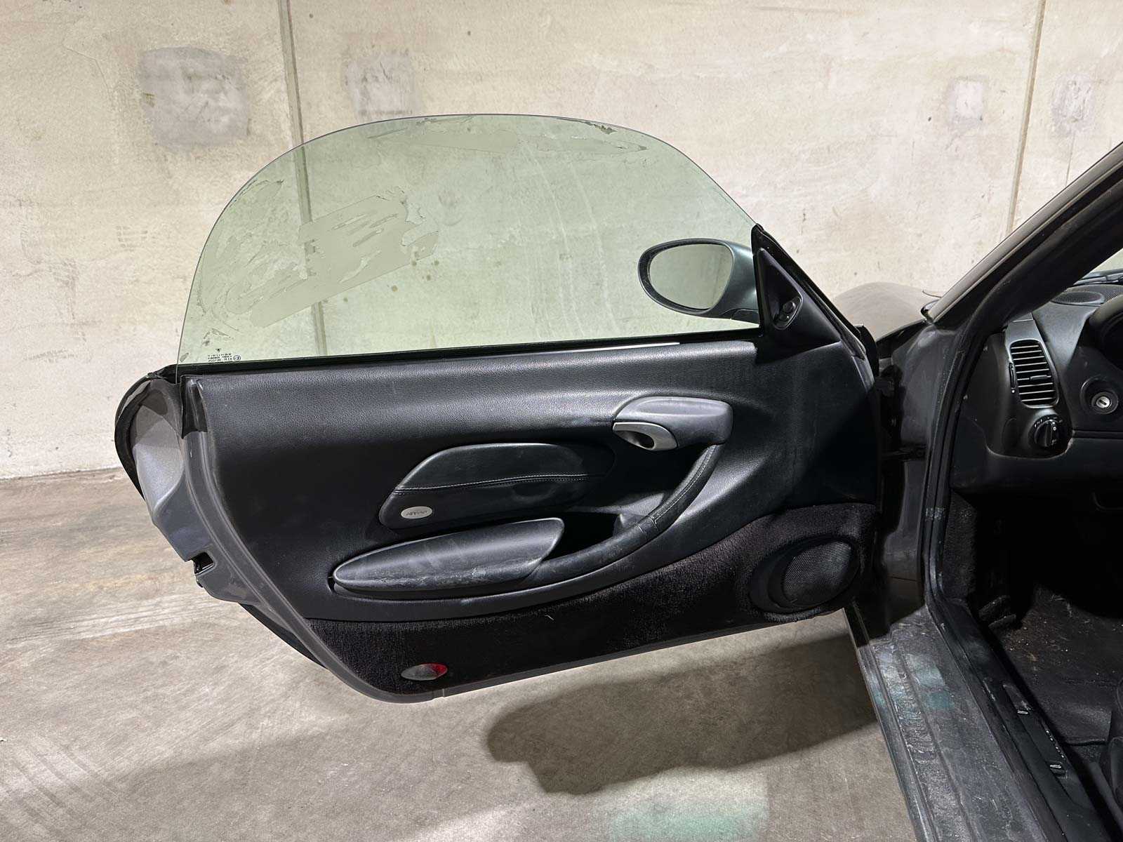 Porsche Boxster 986 2.7 220hp 2001 Youngtimer