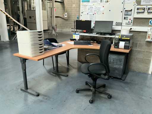 Configuration du bureau avec accessoires