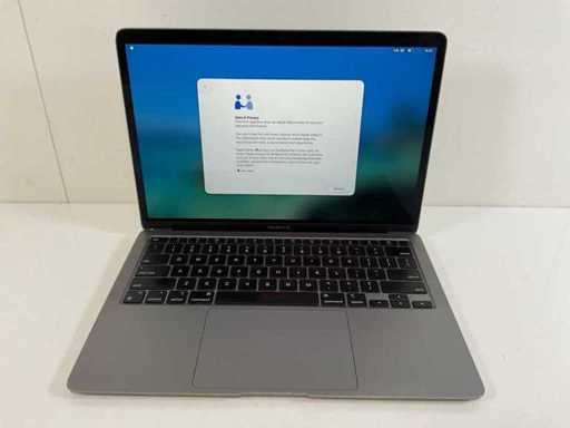 Apple MacBook Air 13", Apple M1, 8GB RAM, 256GB NVMe Laptop