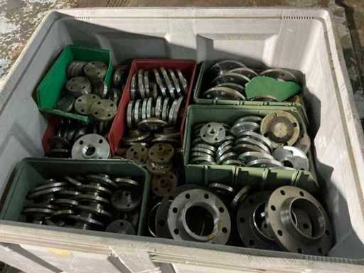 Grande quantité de brides