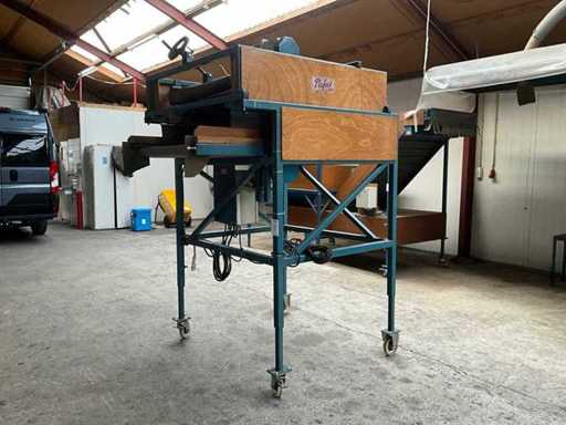 Europe Perfect EU 626-4 Machine Démêleuse (C) 1998