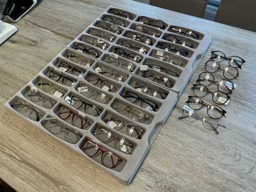 Optique des lunettes de lecture Esprit/Carven