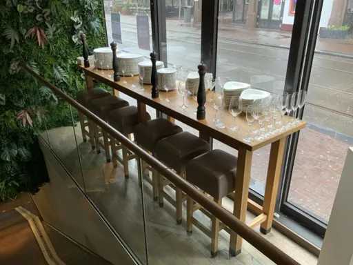 Cabine - Tavolo da bar in legno massello