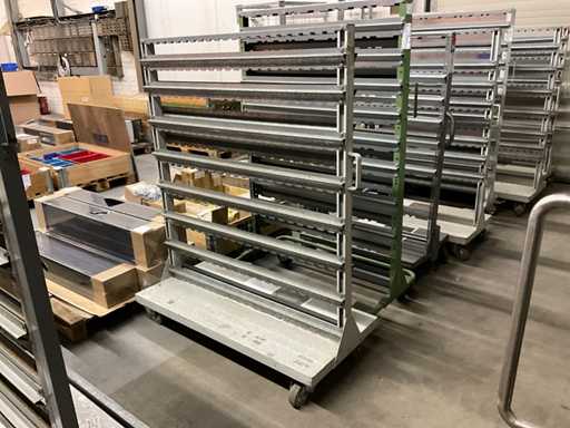 Transportkar voor magazijnbakken