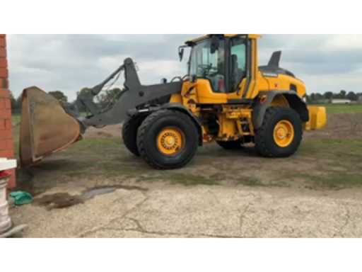 16895564-c78e-4d8c-8f5f-3077ea6e59f9.mp4