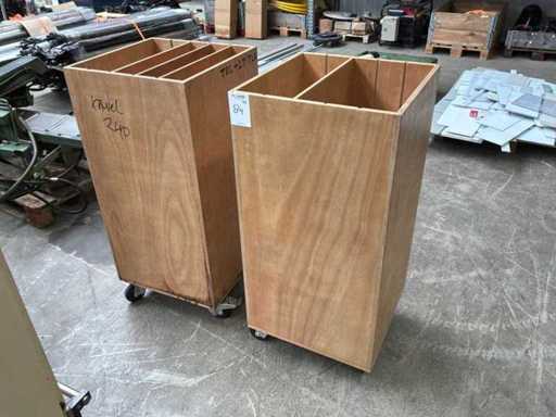 Mobile wooden crate (2x)