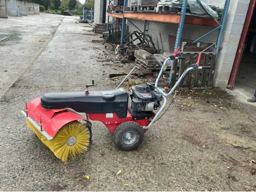 Honda GXV160 OHV Sweeper