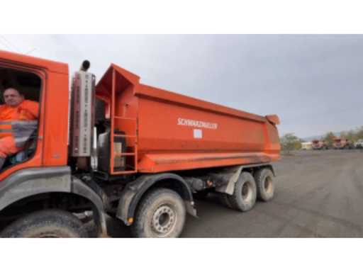 b430a96a-ffe7-4c8f-b531-8d0f433adb5b.mp4