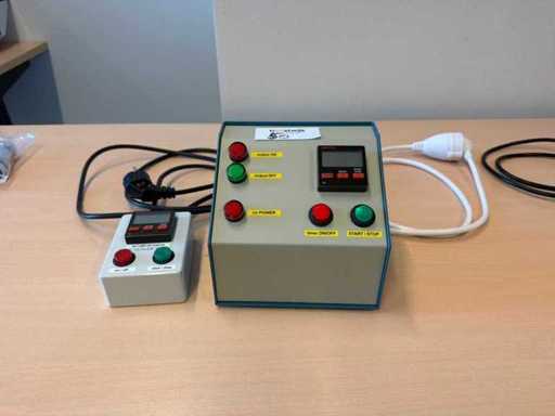 Industrieller UV-LED-Belichtungsregler mit Müller Digital Timer