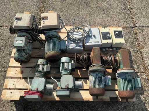 Electric winch motor set for curtain control poultry house (3x)