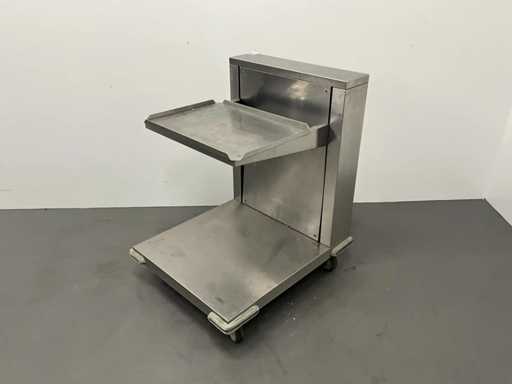 Empileuse de plateaux